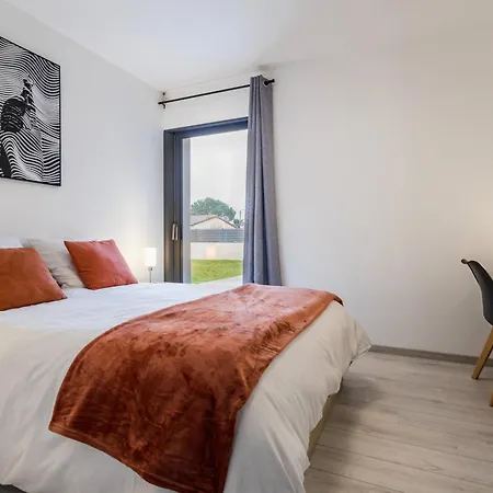 Spacieux Avec Jardin, Spa, Babyfoot Et Parking Prive - Fr-1-306-1292 La Haie-Fouassiere
