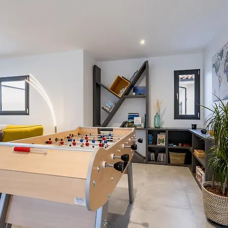 Spacieux Avec Jardin, Spa, Babyfoot Et Parking Prive - Fr-1-306-1292 Holiday home *