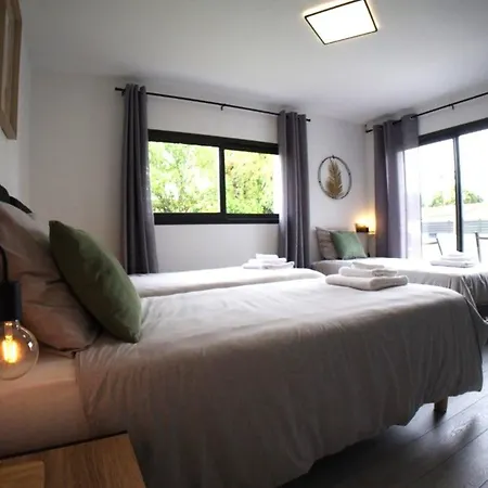 Σπίτι διακοπών Spacieux Avec Jardin, Spa, Babyfoot Et Parking Prive - Fr-1-306-1292 *